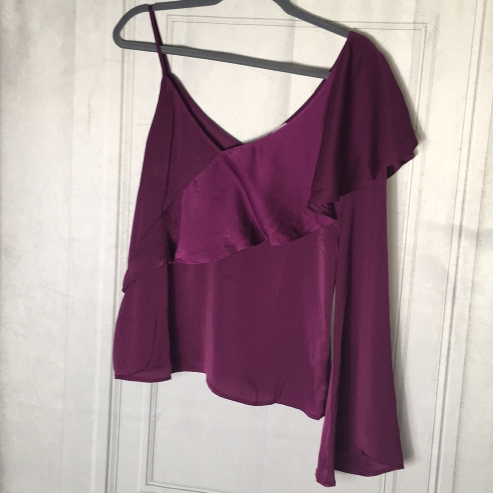 LEITH Purple top
